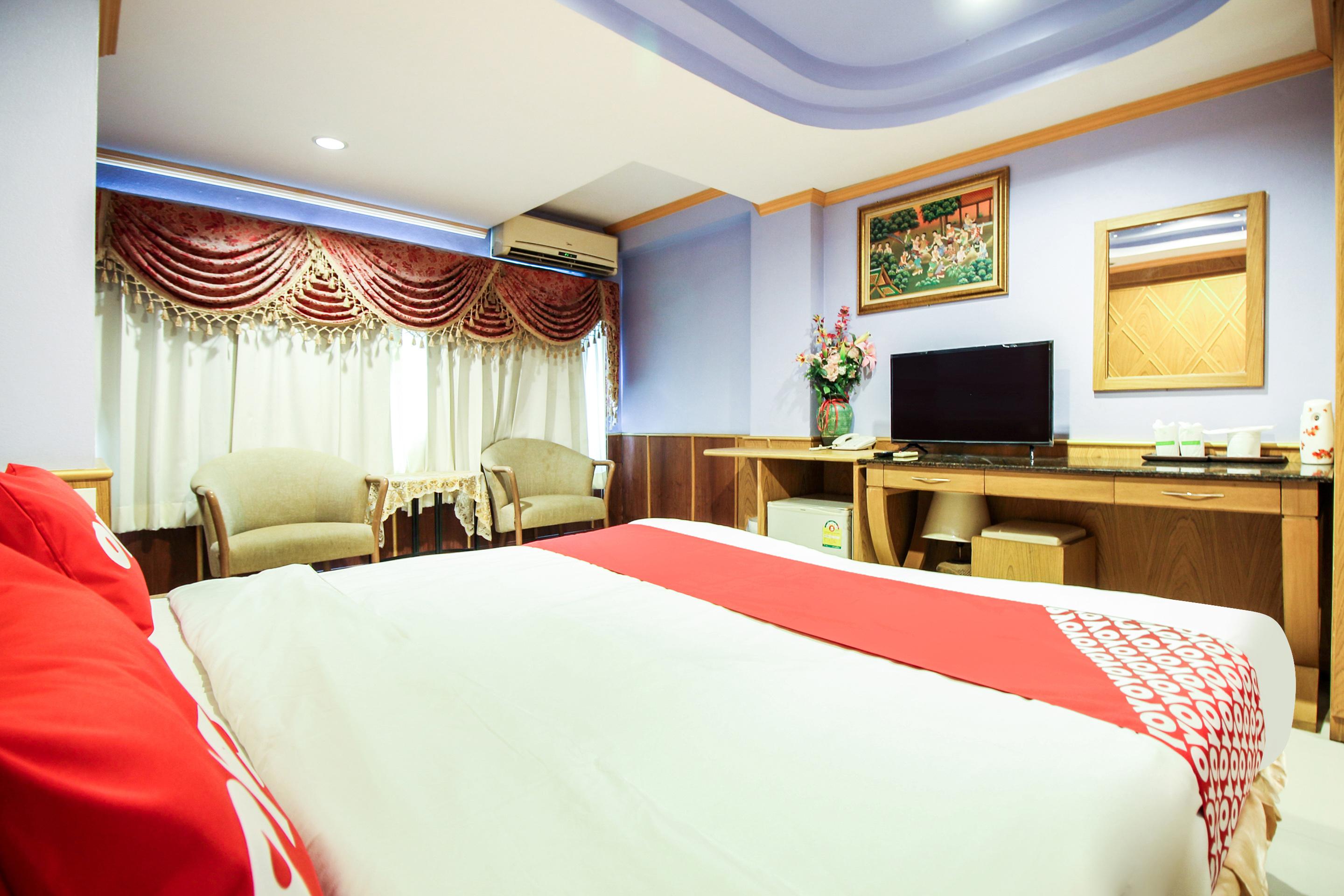 Oyo 280 Thai Garden Resort Банкок Екстериор снимка