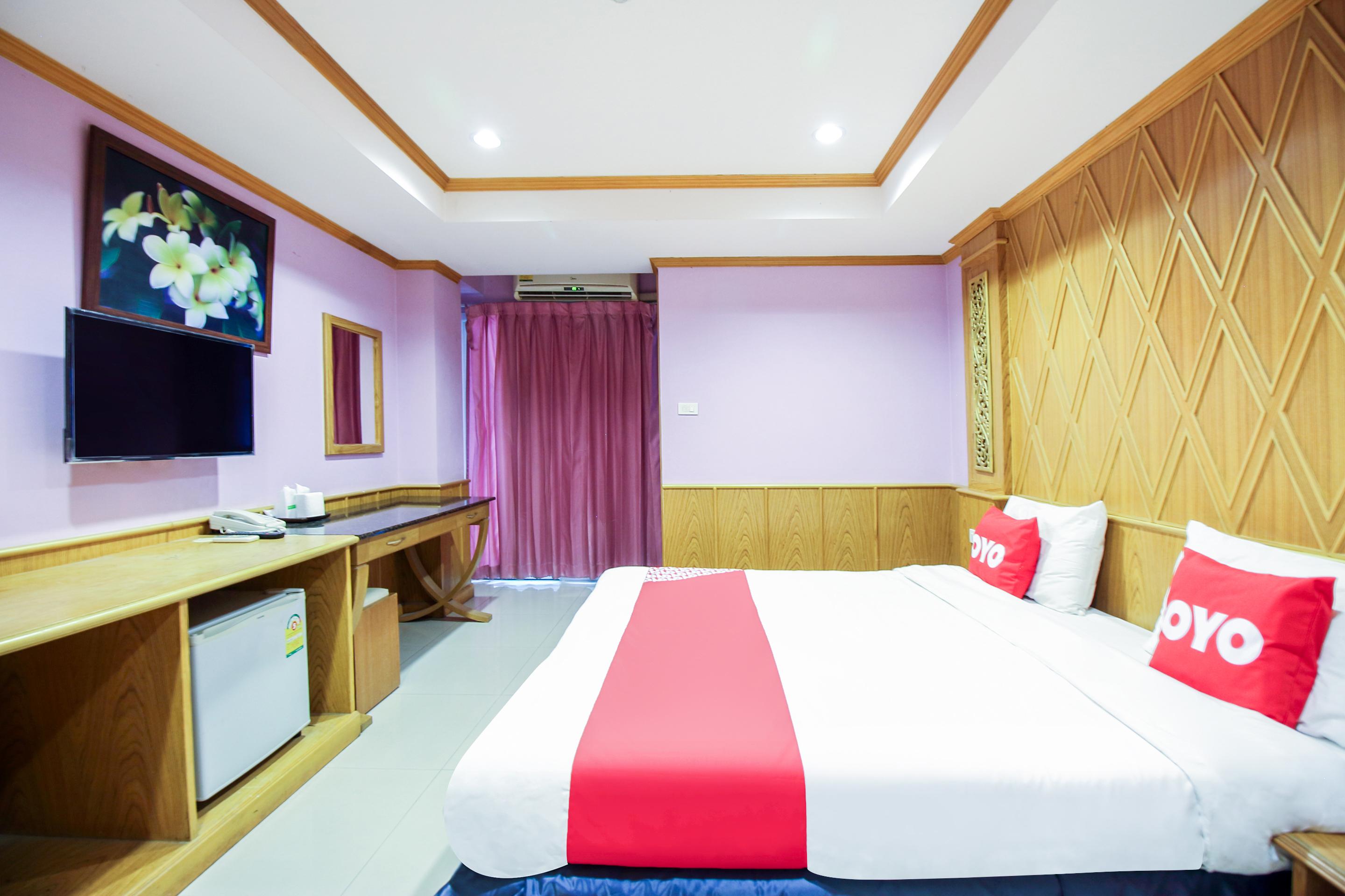 Oyo 280 Thai Garden Resort Банкок Екстериор снимка