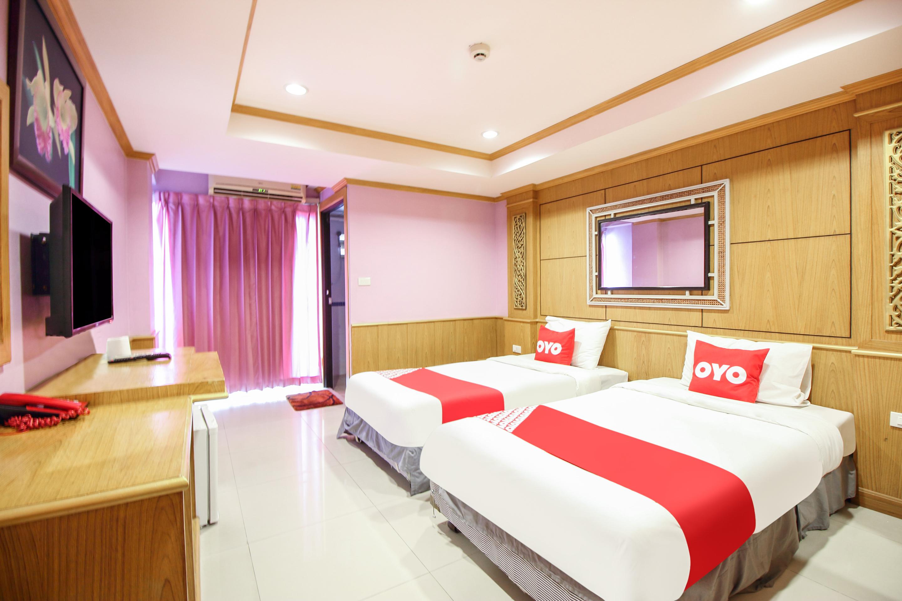 Oyo 280 Thai Garden Resort Банкок Екстериор снимка