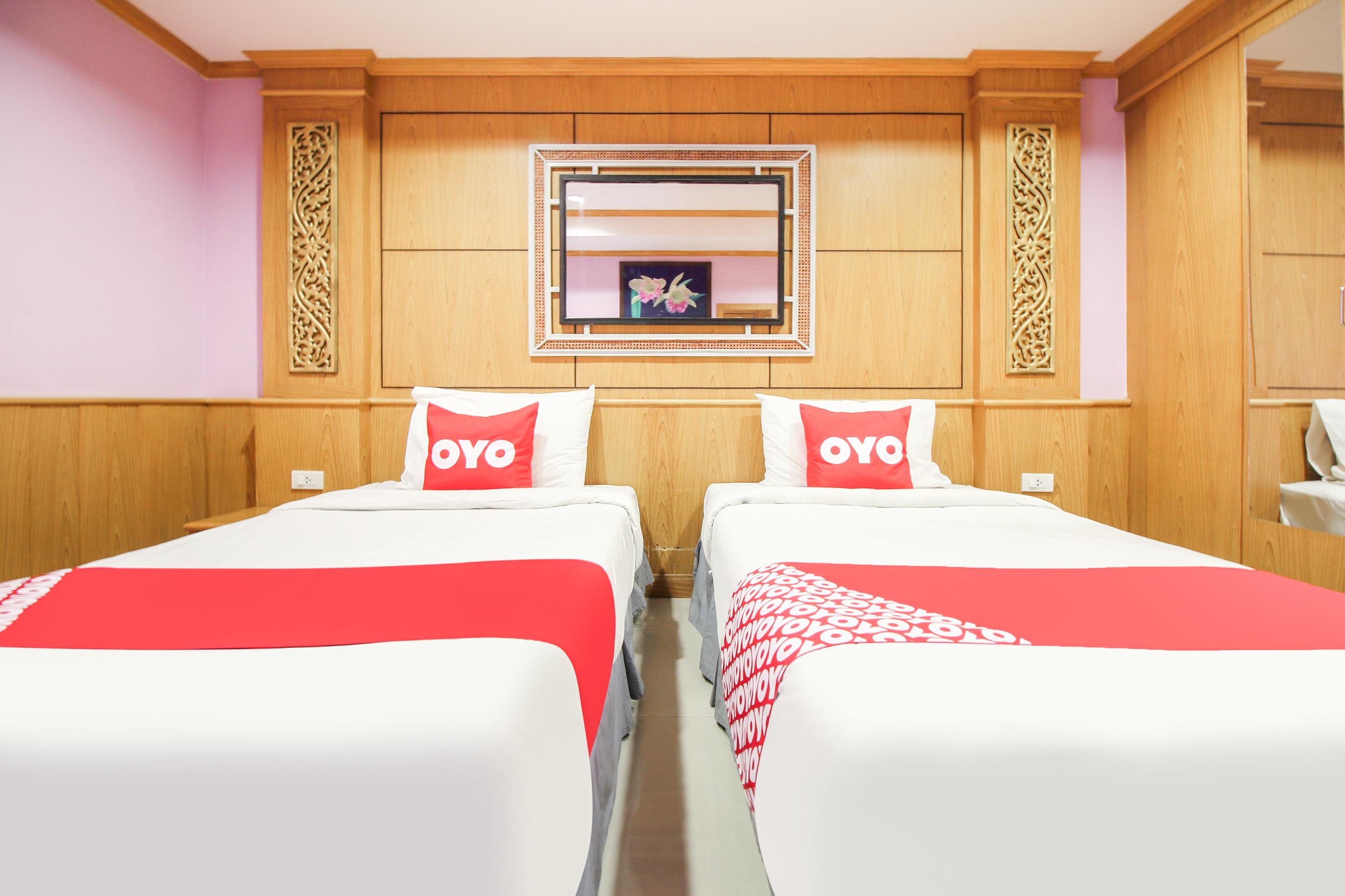 Oyo 280 Thai Garden Resort Банкок Екстериор снимка