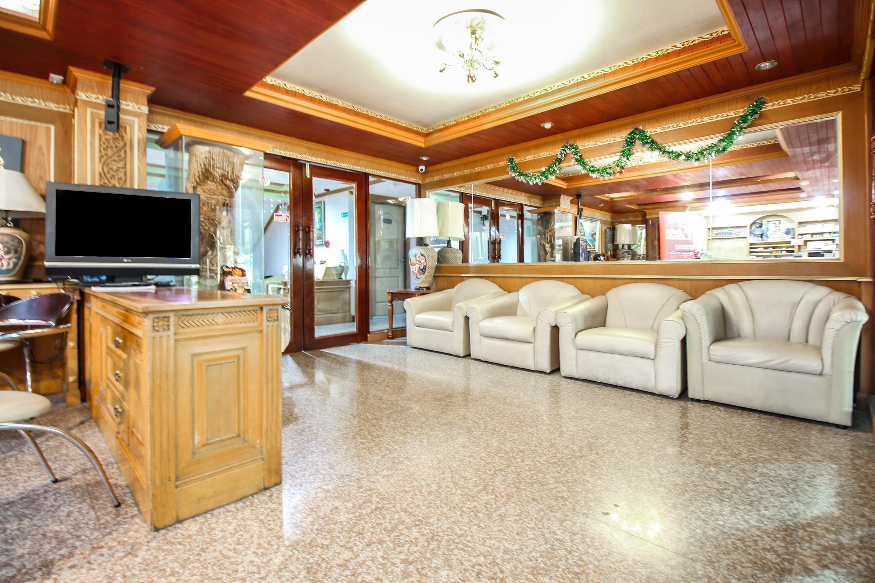 Oyo 280 Thai Garden Resort Банкок Екстериор снимка