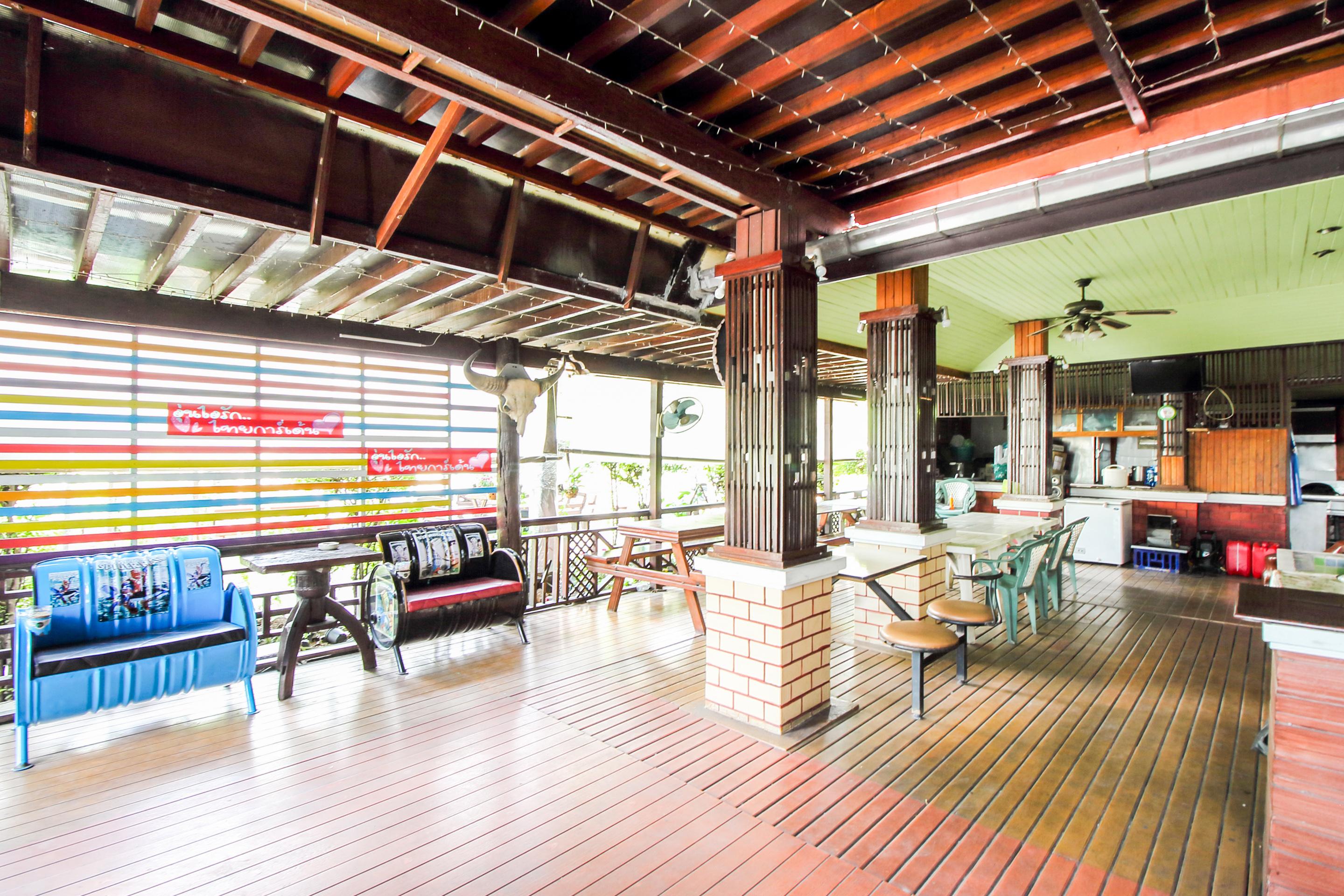 Oyo 280 Thai Garden Resort Банкок Екстериор снимка