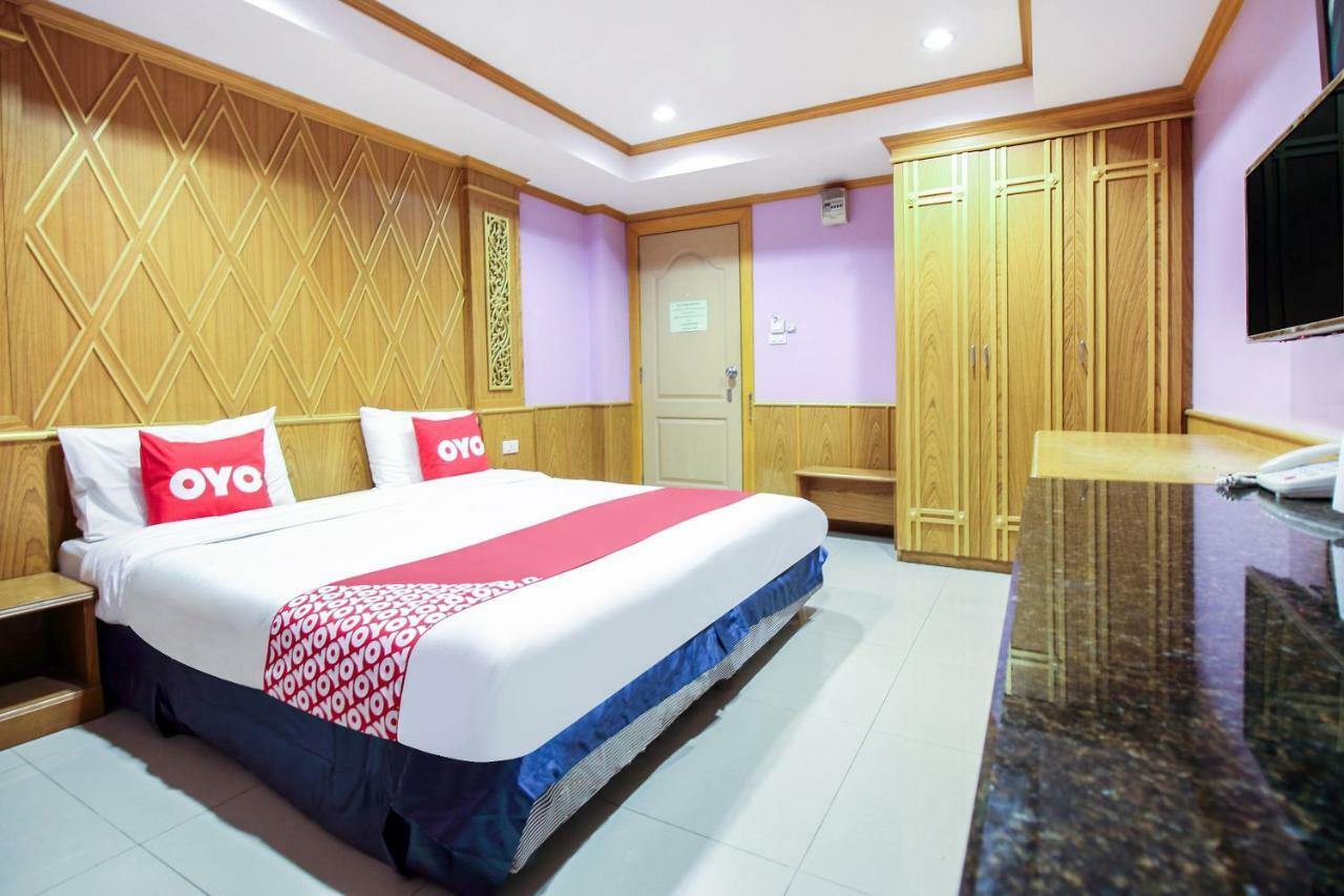 Oyo 280 Thai Garden Resort Банкок Екстериор снимка